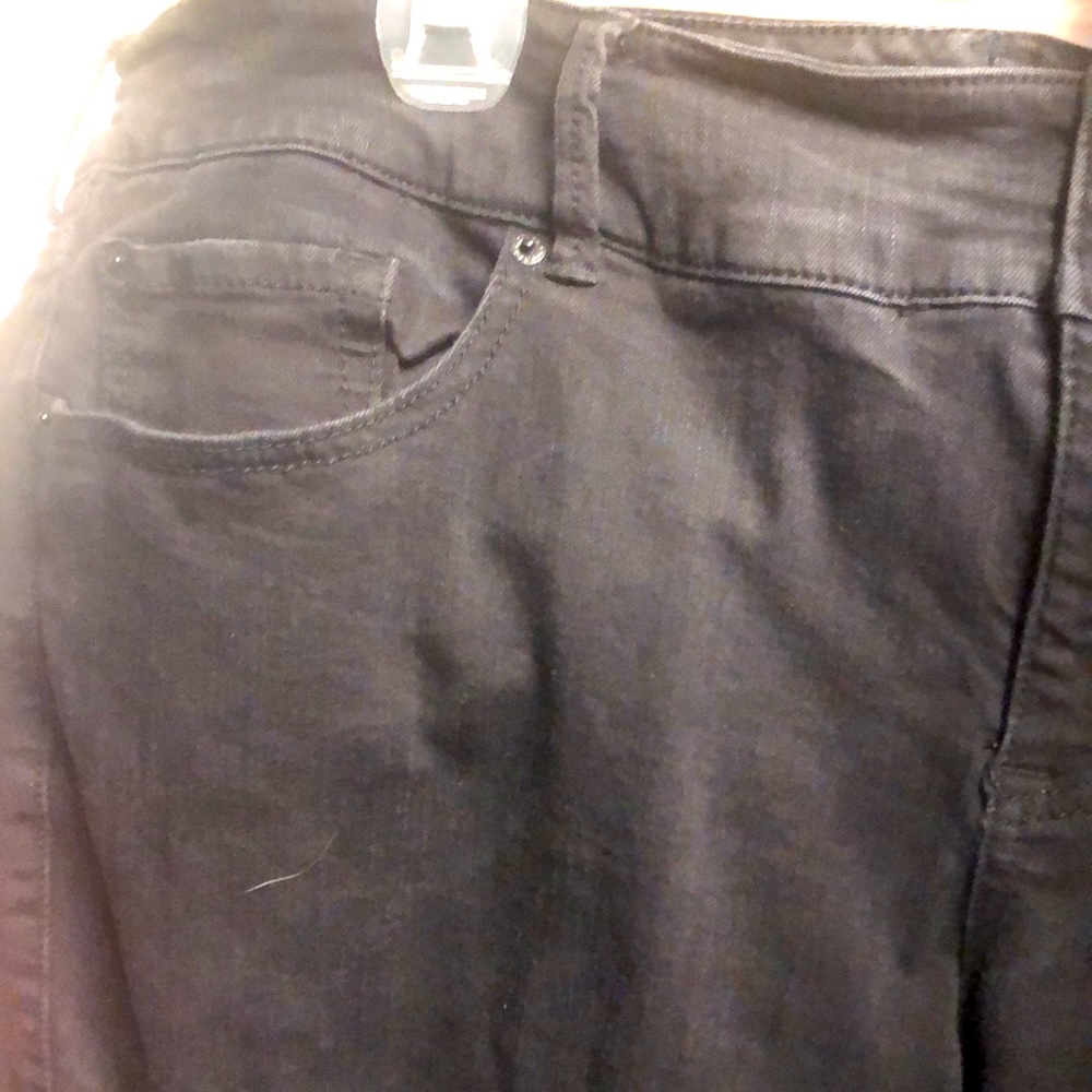 Torrid - Picture 3 of 6